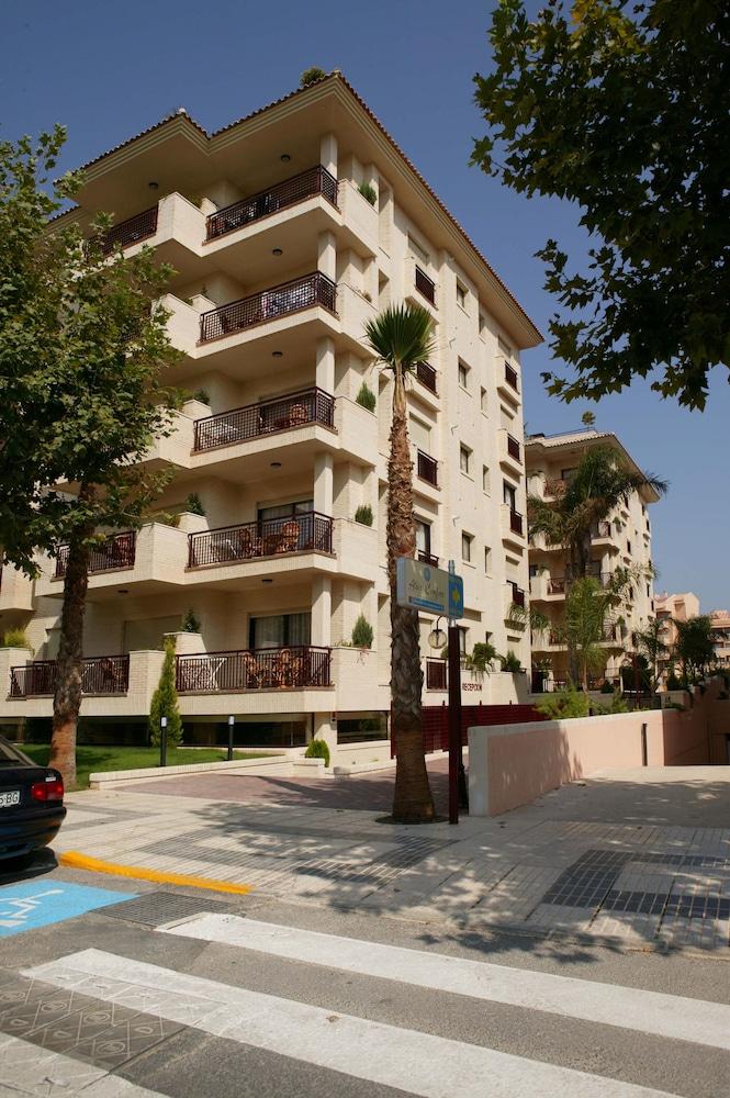 Apartamentos Albir Confort - Avenida III 알비르 외부 사진