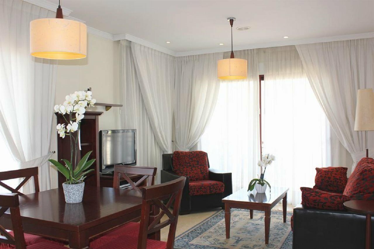 Apartamentos Albir Confort - Avenida III 알비르 외부 사진